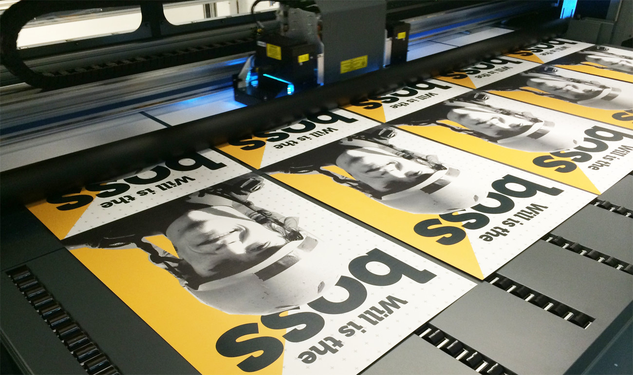 최신 회사 사례 오프셋 인쇄 대 인쇄하는 UV