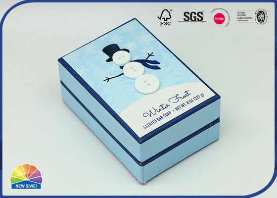 C1S 용지 엄격한 어깨 박스 버튼이 장식한 눈사람 350gsm